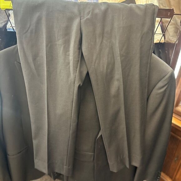 Mantoni Mens 44 R Dark Gray Suit Coat & Pants 42 - Picture 7 of 9